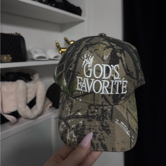 Praying SSENSE ‘Gods Favourite’ Tree Camo Hat - Picture 2 of 5